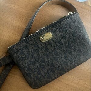 Michael Kors Belt bag MK logo pebbled brown leather LIKE NEW